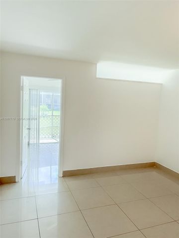 3610 NW 21st St 104, Lauderdale Lakes, FL 33311