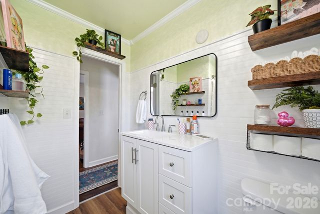 2732 E Long Avenue, Gastonia, NC 28054