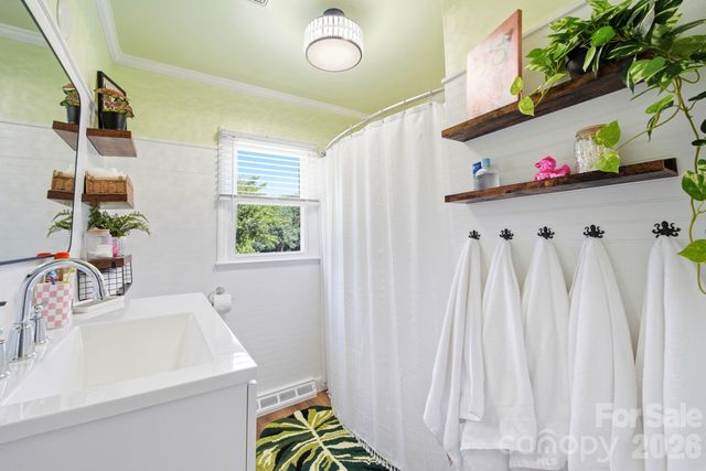 2732 E Long Avenue, Gastonia, NC 28054