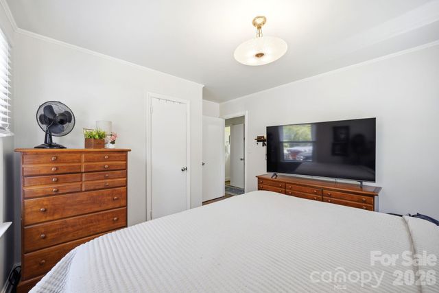 2732 E Long Avenue, Gastonia, NC 28054
