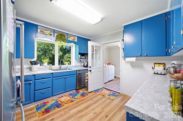 2732 E Long Avenue, Gastonia, NC 28054