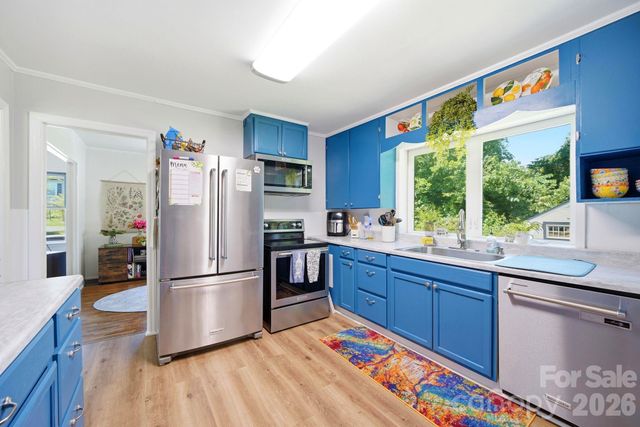 2732 E Long Avenue, Gastonia, NC 28054