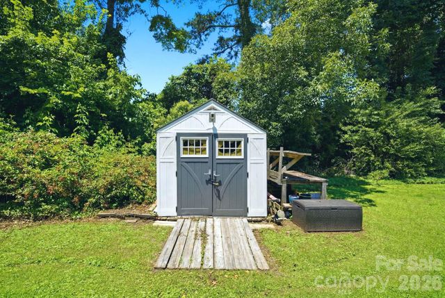 2732 E Long Avenue, Gastonia, NC 28054