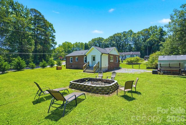 2732 E Long Avenue, Gastonia, NC 28054