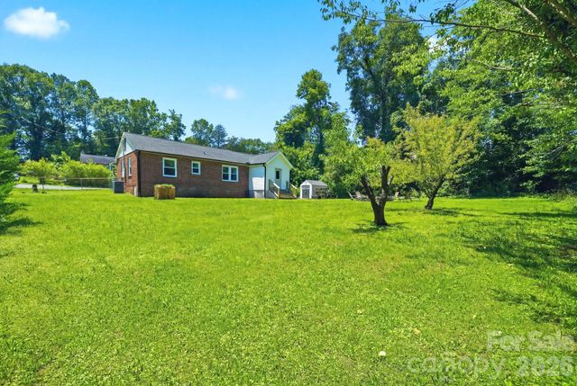 2732 E Long Avenue, Gastonia, NC 28054
