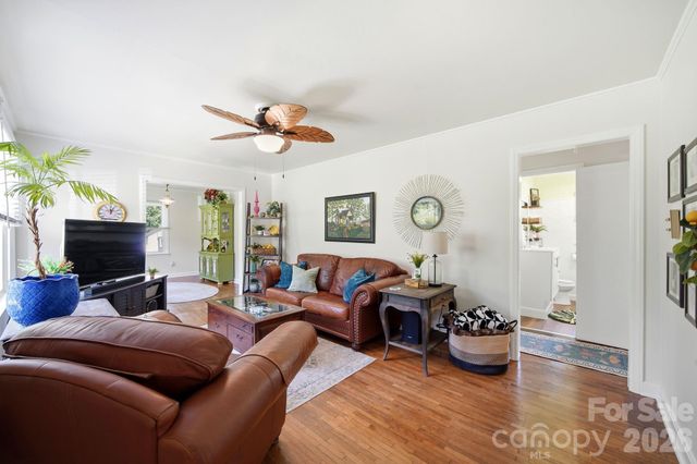 2732 E Long Avenue, Gastonia, NC 28054