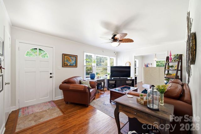 2732 E Long Avenue, Gastonia, NC 28054