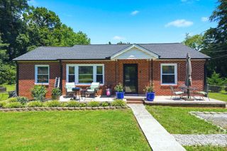 2732 E Long Avenue, Gastonia, NC 28054