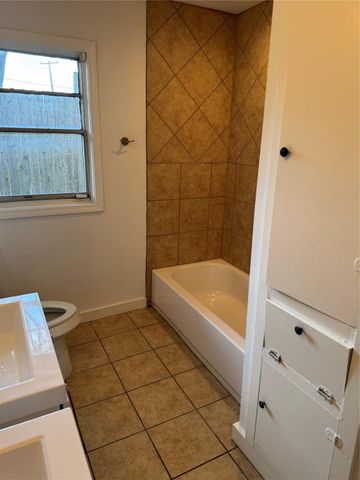 6944 Burgess Street, Houston, TX 77021