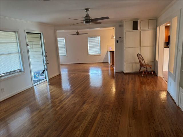 6944 Burgess Street, Houston, TX 77021