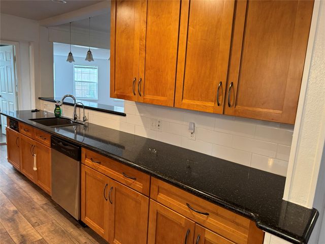 6944 Burgess Street, Houston, TX 77021