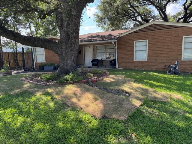 6944 Burgess Street, Houston, TX 77021