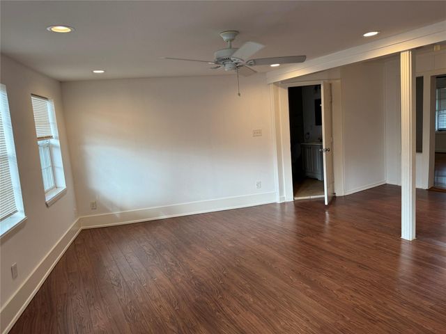 6944 Burgess Street, Houston, TX 77021