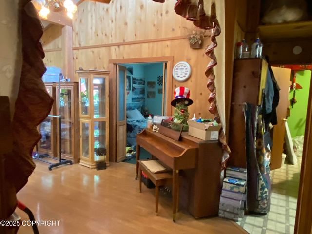 1906 Hamilton Drive, Craig, AK 99921