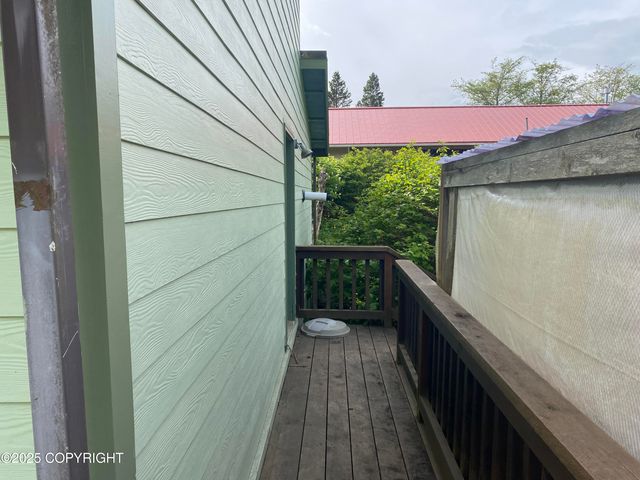 1906 Hamilton Drive, Craig, AK 99921