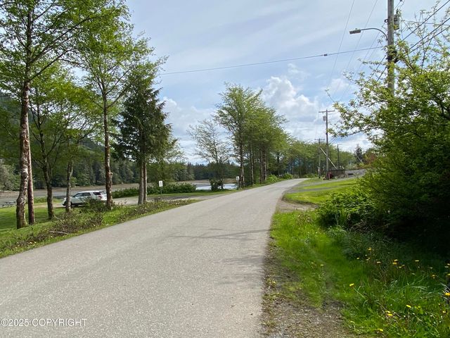 1906 Hamilton Drive, Craig, AK 99921