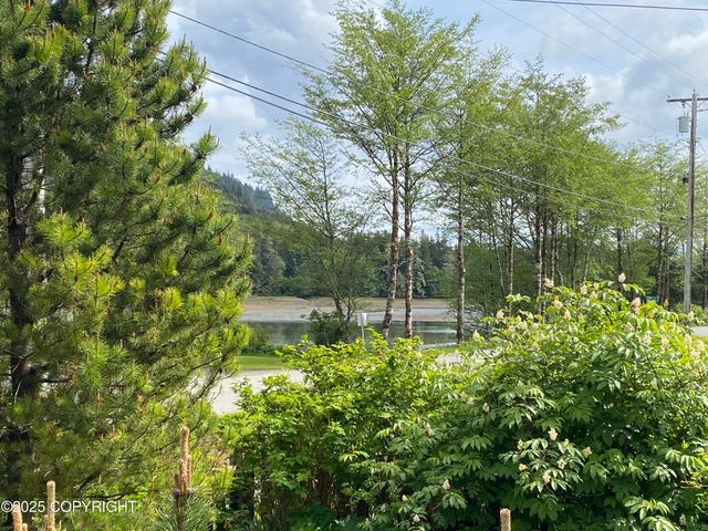 1906 Hamilton Drive, Craig, AK 99921