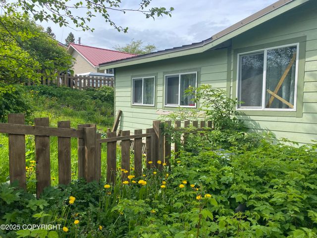 1906 Hamilton Drive, Craig, AK 99921