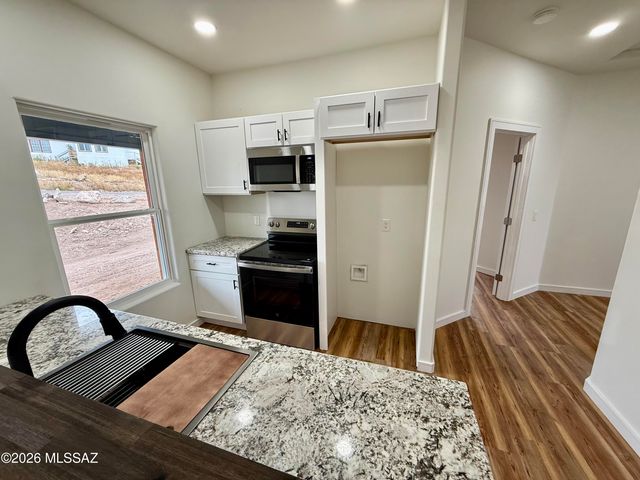 1383 N Saddleback Circle, Tombstone, AZ 85638