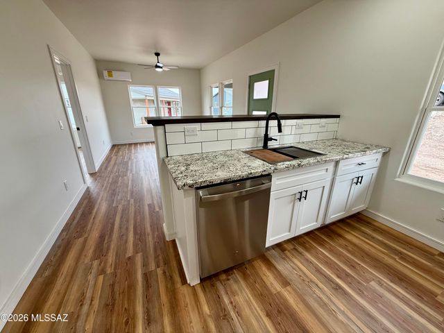 1383 N Saddleback Circle, Tombstone, AZ 85638