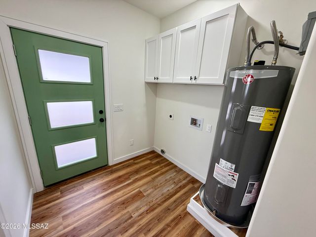 1383 N Saddleback Circle, Tombstone, AZ 85638