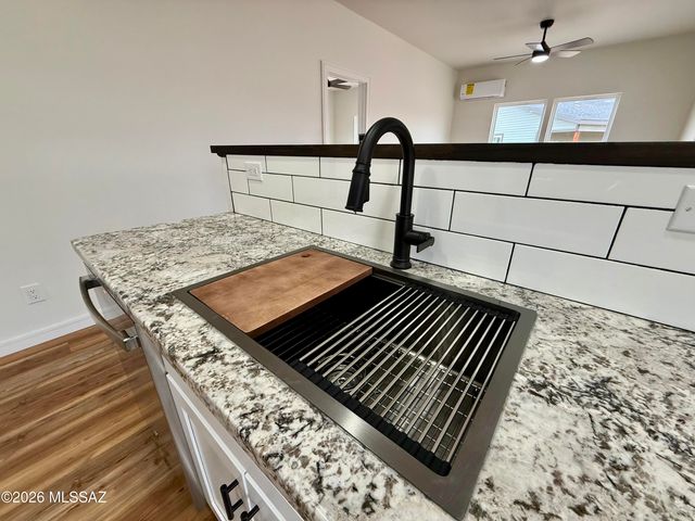 1383 N Saddleback Circle, Tombstone, AZ 85638