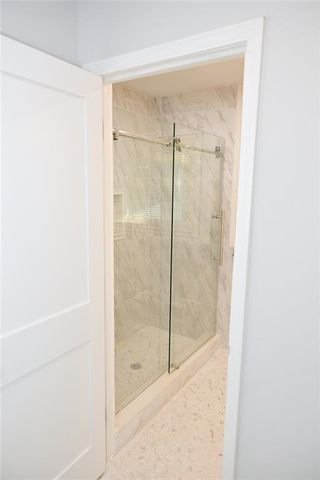 586 E Glochester Place NW, Norcross, GA 30071