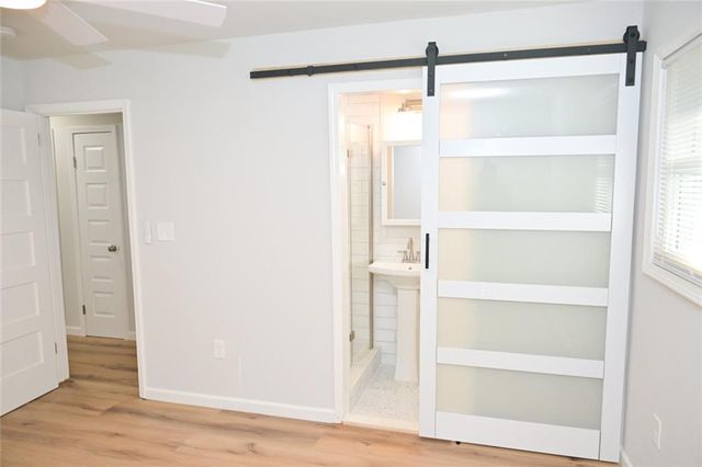 586 E Glochester Place NW, Norcross, GA 30071