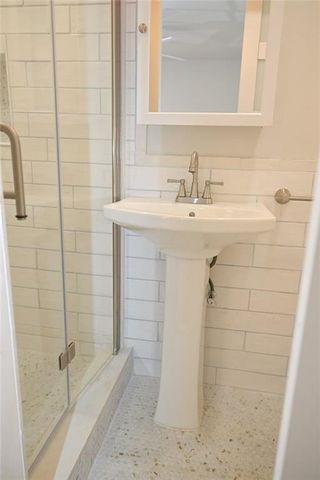 586 E Glochester Place NW, Norcross, GA 30071