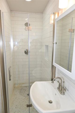 586 E Glochester Place NW, Norcross, GA 30071