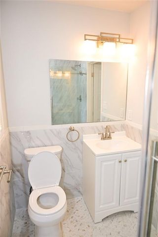 586 E Glochester Place NW, Norcross, GA 30071