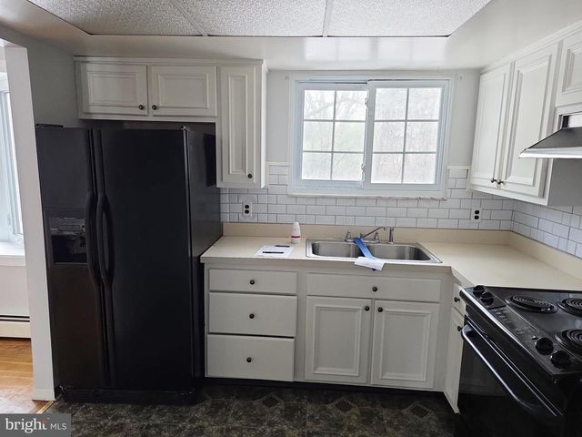 60 CARTER RD, Princeton, NJ 08540