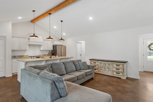 19731 County Road 4130, Lindale, TX 75771