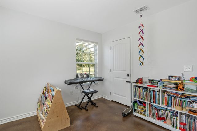 19731 County Road 4130, Lindale, TX 75771