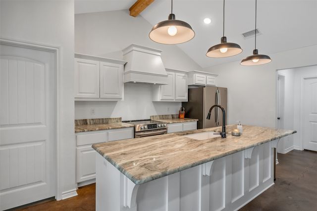 19731 County Road 4130, Lindale, TX 75771