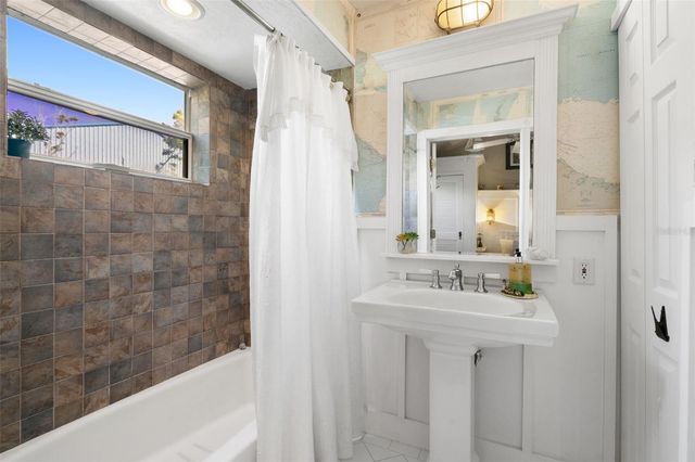 4329 14TH STREET CIRCLE, Palmetto, FL 34221