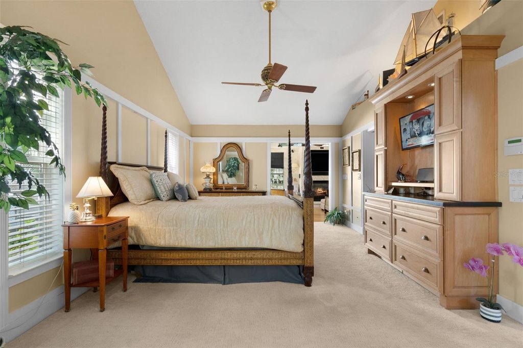 Image 22 of property listing at 4329 14TH STREET CIRCLE, Palmetto, FL 34221