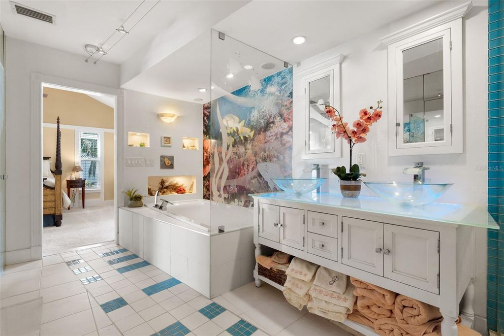 Image 23 of property listing at 4329 14TH STREET CIRCLE, Palmetto, FL 34221