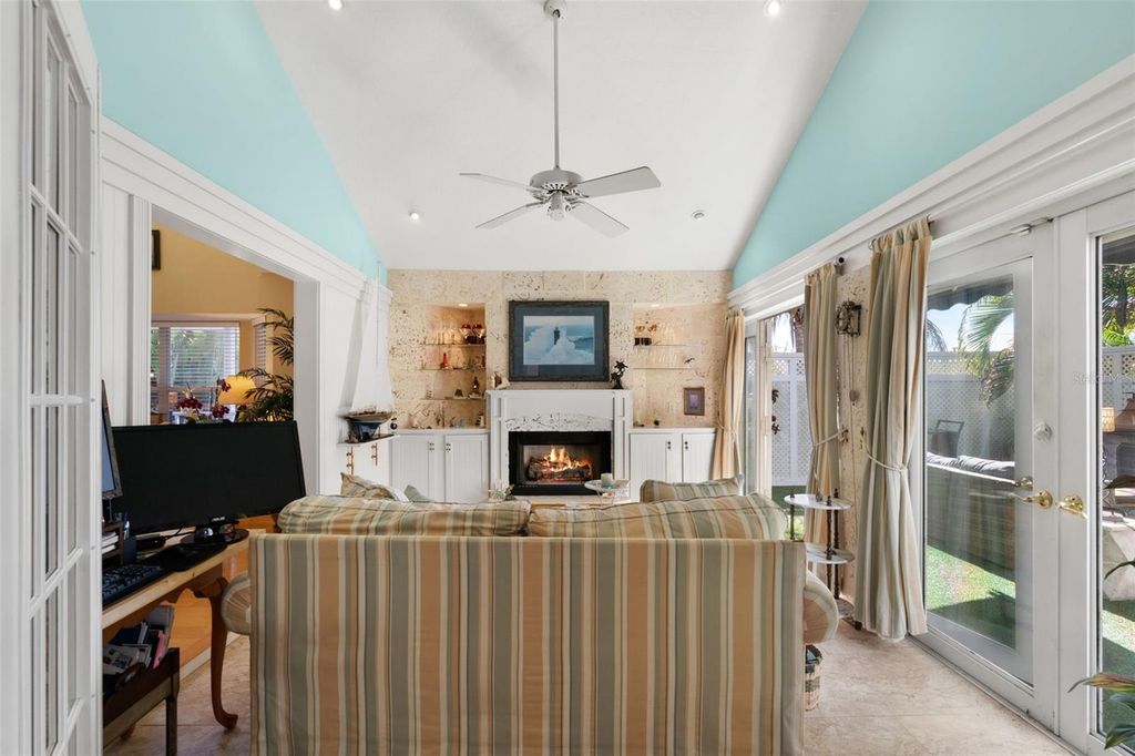 Image 31 of property listing at 4329 14TH STREET CIRCLE, Palmetto, FL 34221