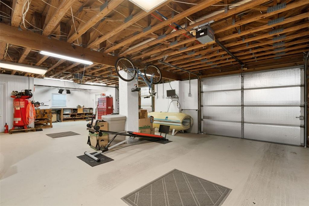 Image 58 of property listing at 4329 14TH STREET CIRCLE, Palmetto, FL 34221