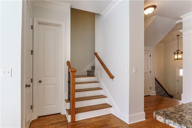 145 W Ridge Way, Roswell, GA 30076