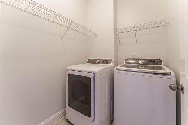 145 W Ridge Way, Roswell, GA 30076