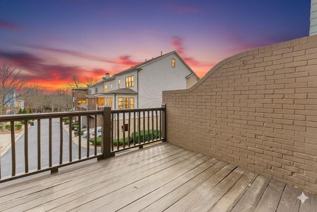 145 W Ridge Way, Roswell, GA 30076