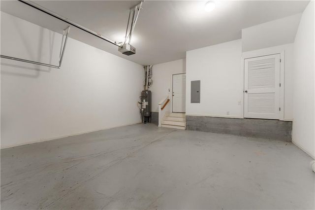 145 W Ridge Way, Roswell, GA 30076