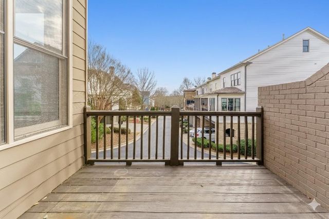 145 W Ridge Way, Roswell, GA 30076