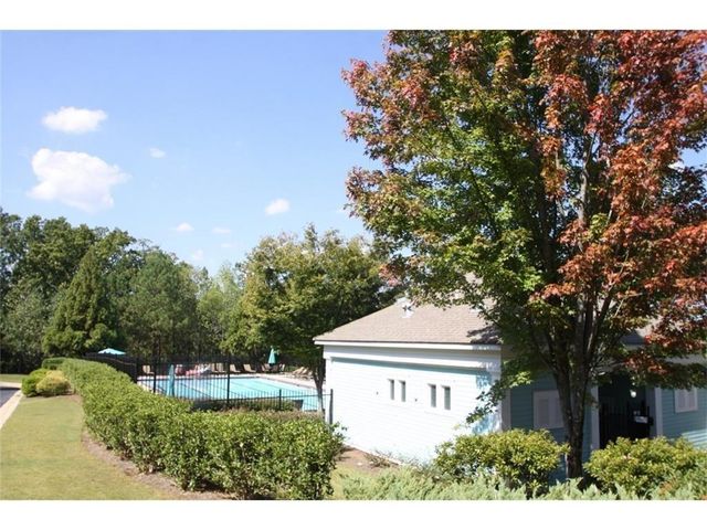 145 W Ridge Way, Roswell, GA 30076