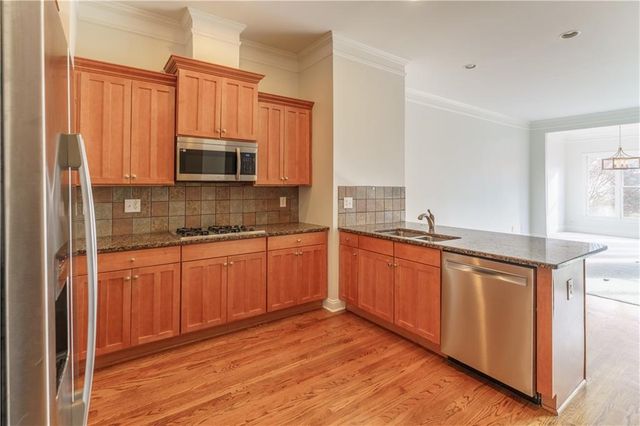 145 W Ridge Way, Roswell, GA 30076