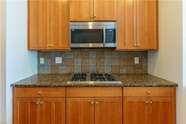 145 W Ridge Way, Roswell, GA 30076