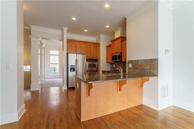 145 W Ridge Way, Roswell, GA 30076