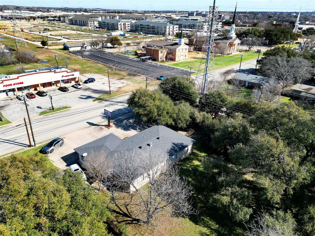 7298 Glenview Drive, Richland Hills, TX 76180 — photo 4